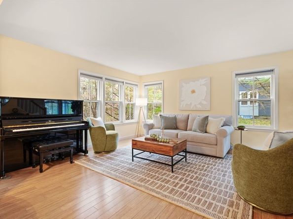 29 South Commons Road D, Lincoln MA 01773