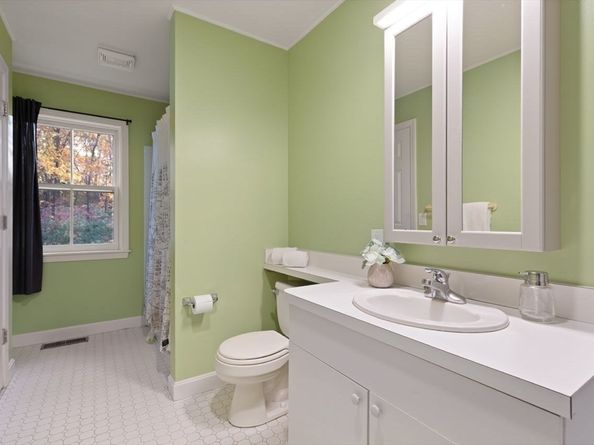 29 South Commons Road D, Lincoln MA 01773