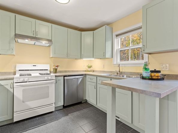 29 South Commons Road D, Lincoln MA 01773