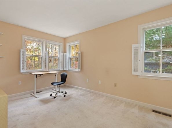 29 South Commons Road D, Lincoln MA 01773