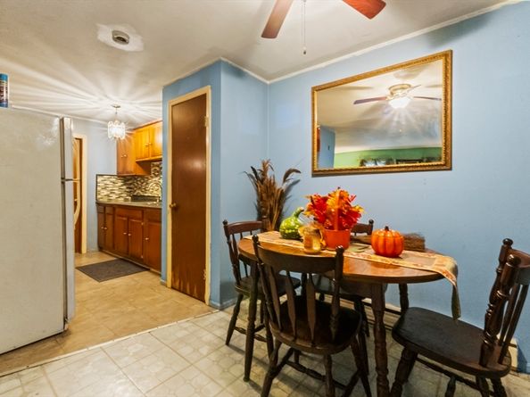 325 Ashland Avenue 2, Southbridge MA 01550