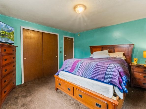 325 Ashland Avenue 2, Southbridge MA 01550