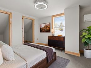 36 N Main St, Webster MA 01570