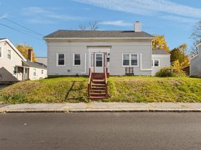 36 N Main St, Webster MA 01570