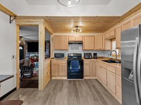 36 N Main St, Webster MA 01570