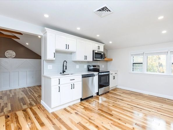 39 Trask St, Beverly MA 01915