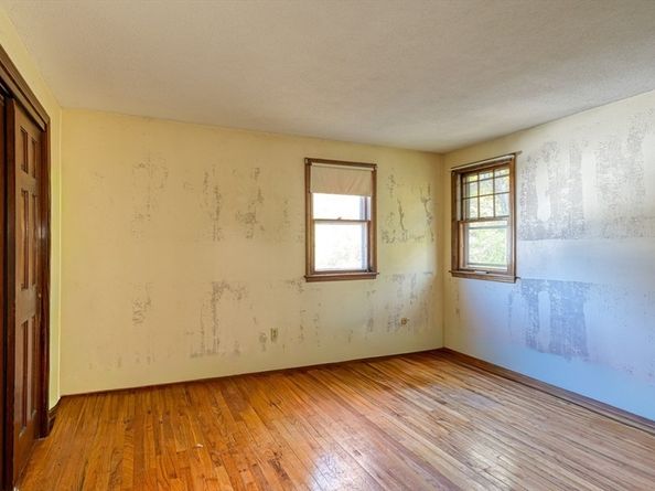 139 Davis St, Northborough MA 01532