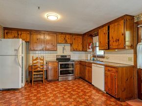 139 Davis St, Northborough MA 01532
