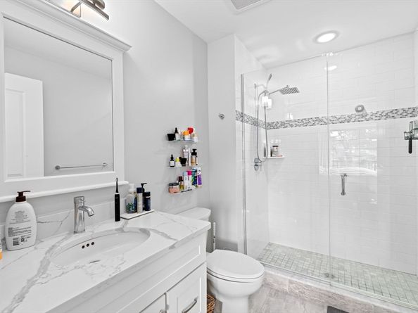 131 Eliot St 312, Milton MA 02186