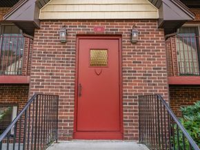 11 Royal Crest Dr 5, Randolph MA 02368