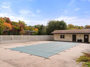 11 Royal Crest Dr 5, Randolph MA 02368