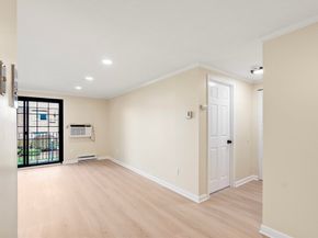 11 Royal Crest Dr 5, Randolph MA 02368