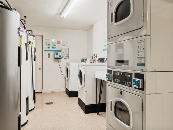 11 Royal Crest Dr 5, Randolph MA 02368