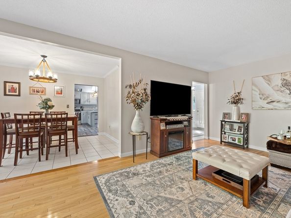 124 Ashley Lane 124, Middleboro MA 02346