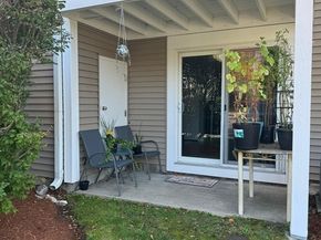 44 Silver Hill Ln 15, Natick MA 01760