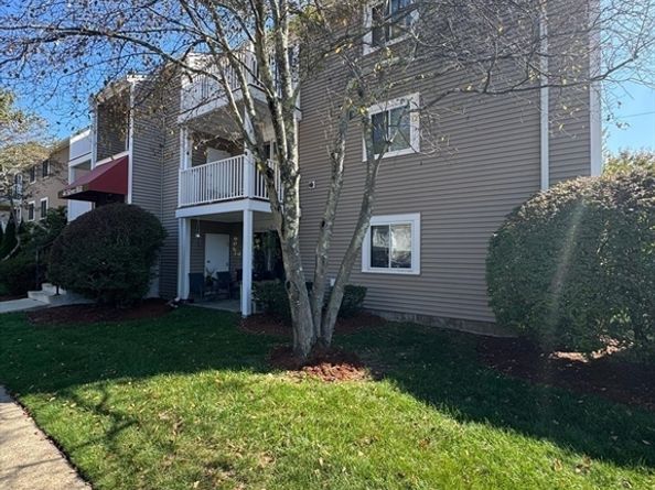 44 Silver Hill Ln 15, Natick MA 01760