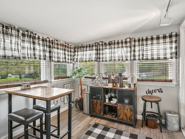 5 Hawthorne Circle, Northborough MA 01532