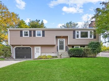 5 Hawthorne Circle