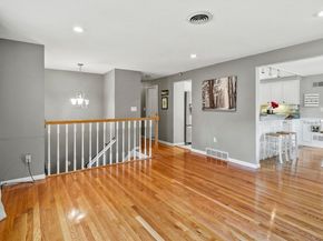 5 Hawthorne Circle, Northborough MA 01532