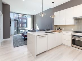 32 Traveler St PH8, Boston MA 02118