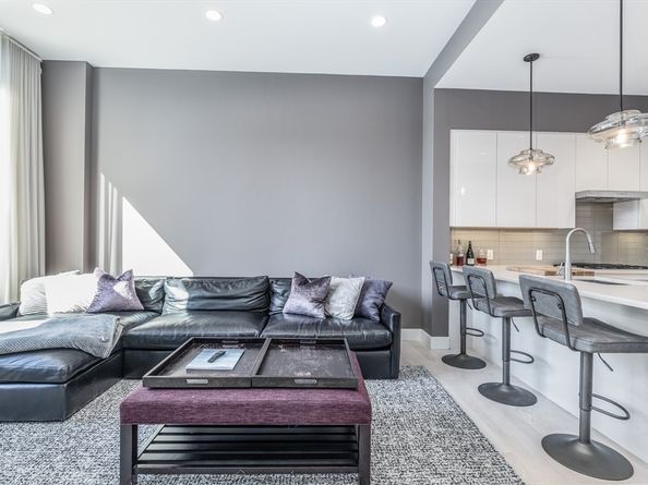 32 Traveler St PH8, Boston MA 02118