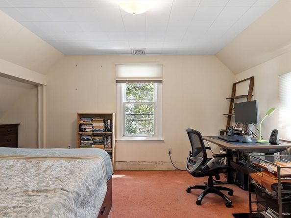 366 Grove St, Melrose MA 02176