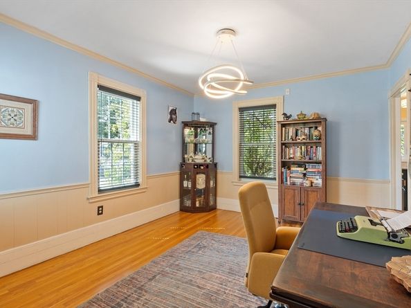 366 Grove St, Melrose MA 02176