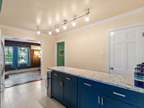 366 Grove St, Melrose MA 02176