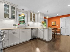 9 Pleasantview Ter, Framingham MA 01701