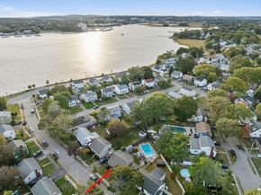 34 Bowes Ave, Quincy MA 02169