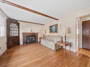 34 Bowes Ave, Quincy MA 02169