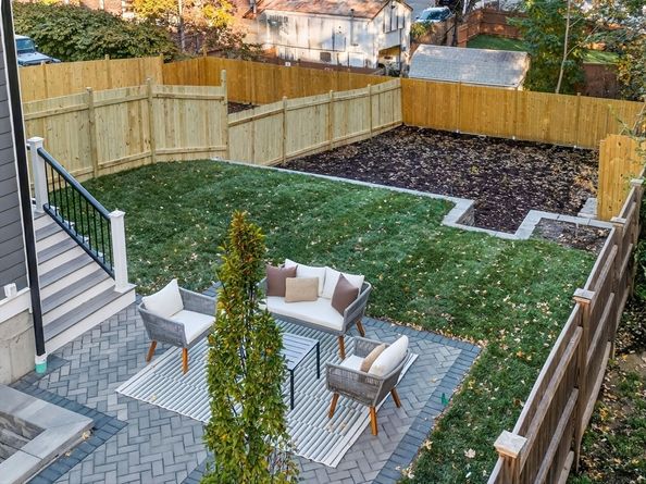 10 Crescent St. 2, Newton MA 02465