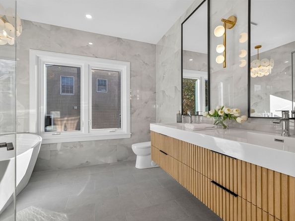 10 Crescent St. 2, Newton MA 02465