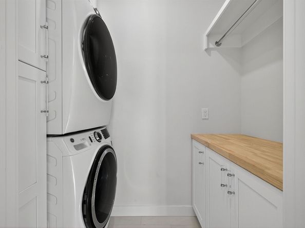 10 Crescent St. 2, Newton MA 02465