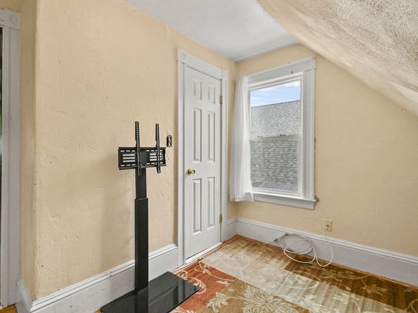 23 Highland Rd, Somerville MA 02144