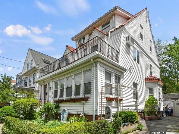 23 Highland Rd, Somerville MA 02144