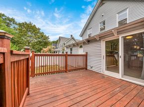 15 Sixth St, Leominster MA 01453