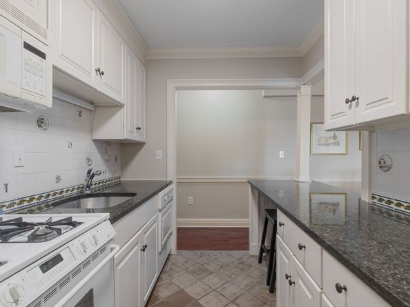 6 Whittier Pl 14N&O, Boston MA 02114