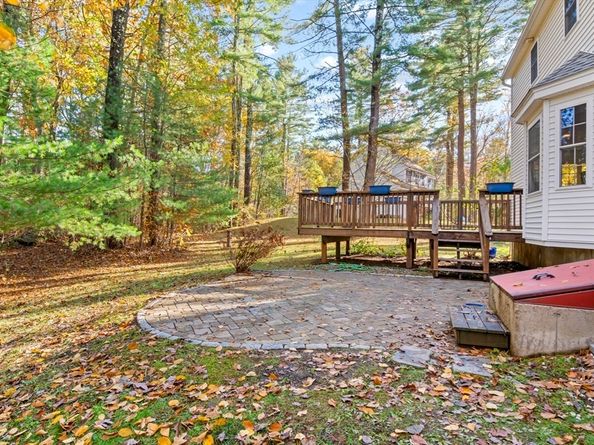 29 Shore Drive, Upton MA 01568