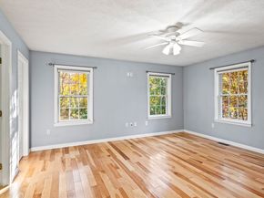 29 Shore Drive, Upton MA 01568