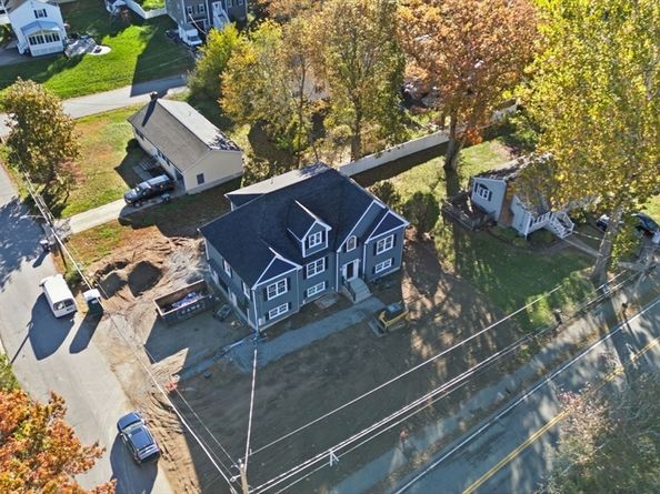 15 Forest St, Wilmington MA 01887