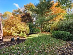 38 Tanglewood Road 38, Newton MA 02459