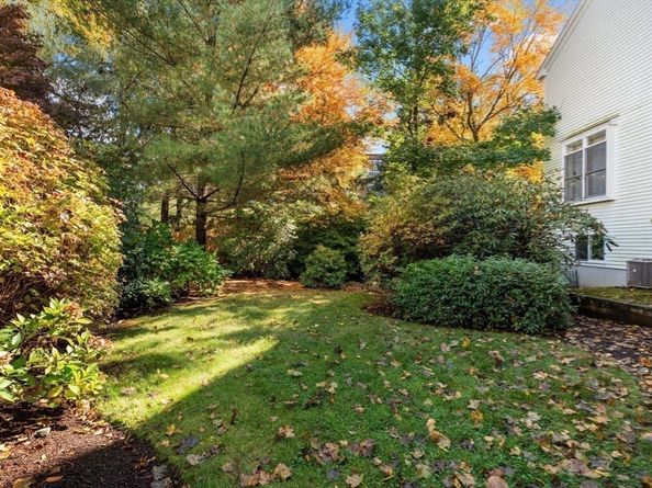38 Tanglewood Road 38, Newton MA 02459