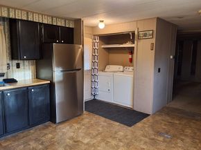 12 Presidential Cir, Warren MA 01083