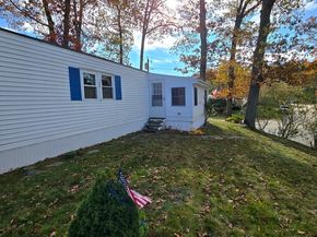 12 Presidential Cir, Warren MA 01083