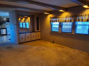 12 Presidential Cir, Warren MA 01083