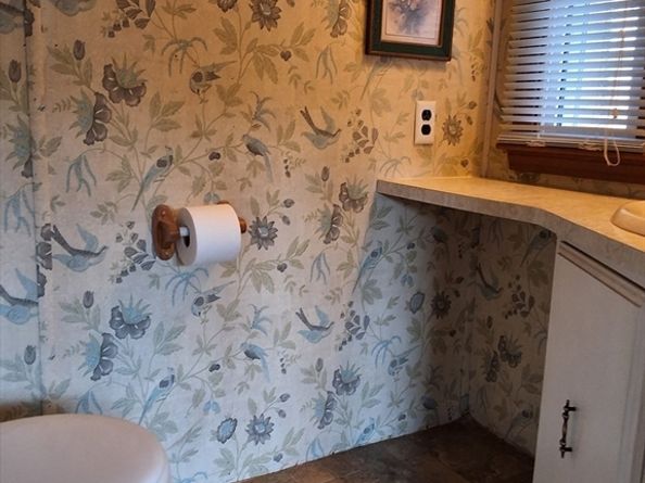 12 Presidential Cir, Warren MA 01083