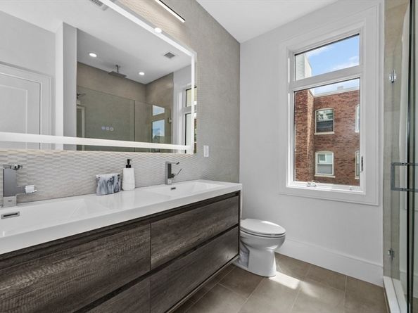 24 Auburn U2, Brookline MA 02446