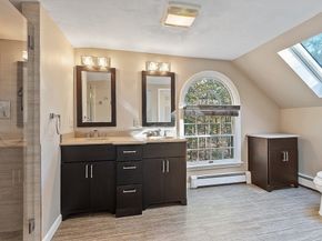 551 Sudbury St, Marlborough MA 01752