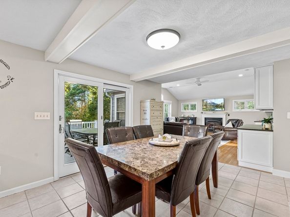 7 Heywood Road, Westford MA 01886